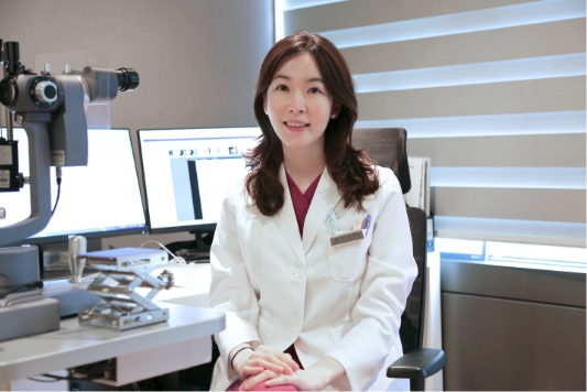  통증 및 부작용에 시력교정 고민이라면, 스마트스마일라식 고려해볼만