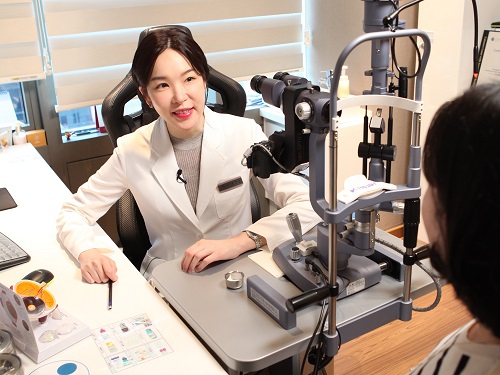 나이 들면 잘 안보이기만 하는 게 아냐...안질환 주의해야