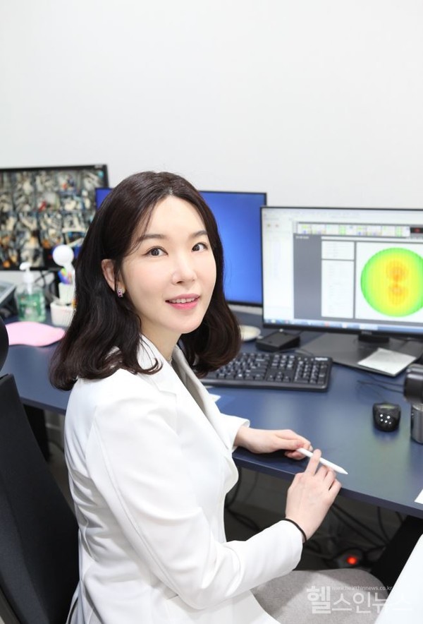 [금지은 원장 건강칼럼] 아벨리노 각막이상증, 수술 전 검사해봐야